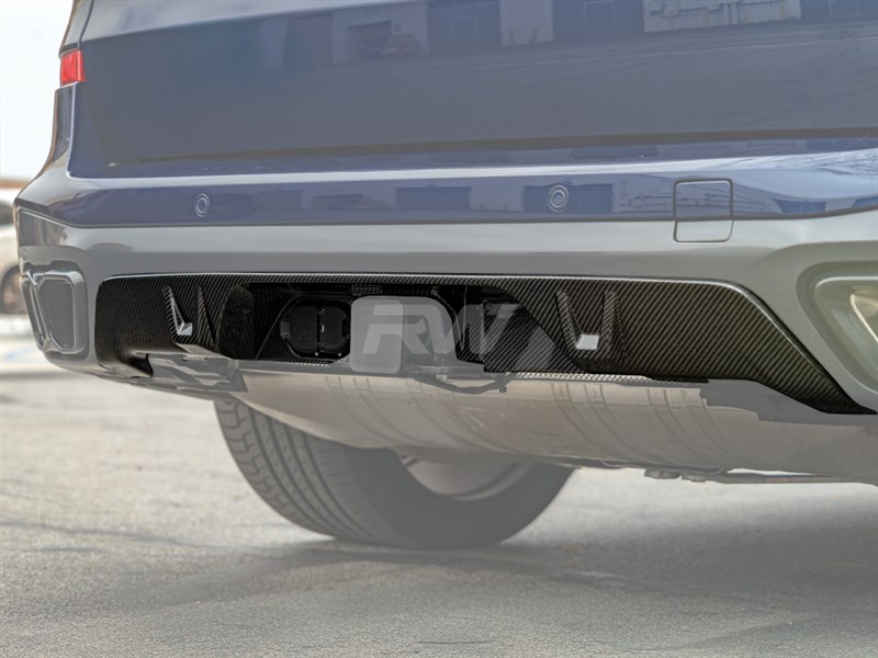 BMW G05 X5 Tow Package Carbon Fiber Diffuser