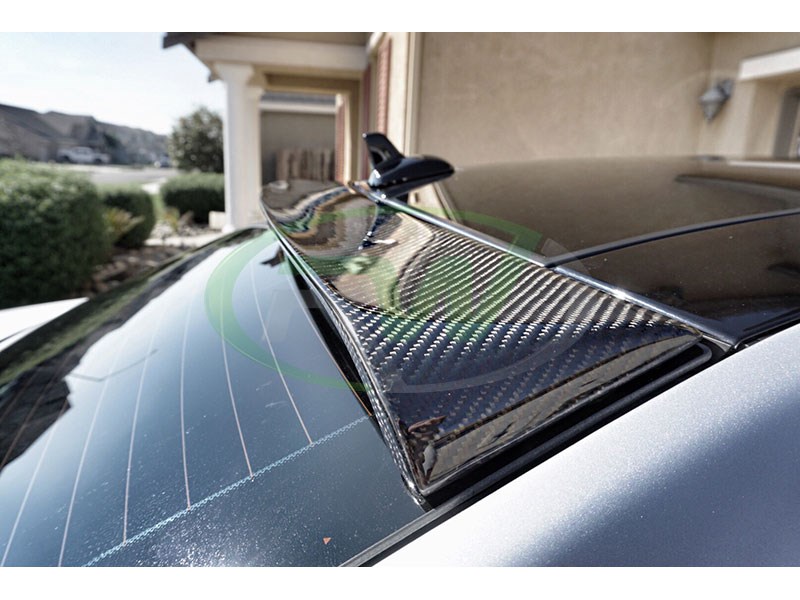 Carbon Fiber Roof spoiler for mercedes w212 installed on 2012 e350.