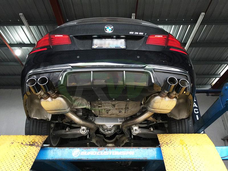 Раздвоенный выхлоп bmw f10