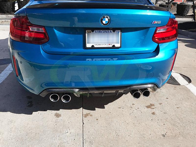 performance style rear diffuser in carbon fiber on blue F87 M2
