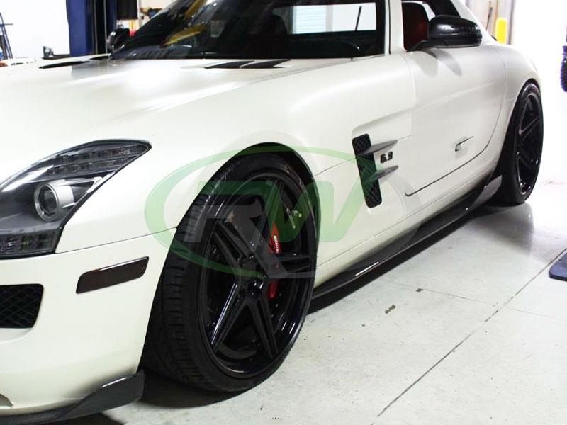 White Mercedes SLS AMG with Renn Style Carbon Fiber Side Skirt Extensions