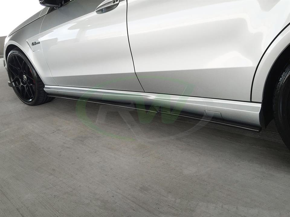 RW Carbon side skirt extensions on this silver merc w212 e63 amg