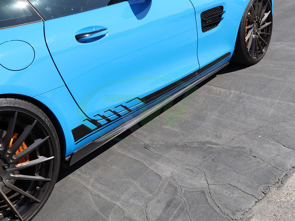 RW Carbon Aero Upgrades for Blue Mercedes C190 GT/GTS Carbon Fiber Side Skirt Extensions 