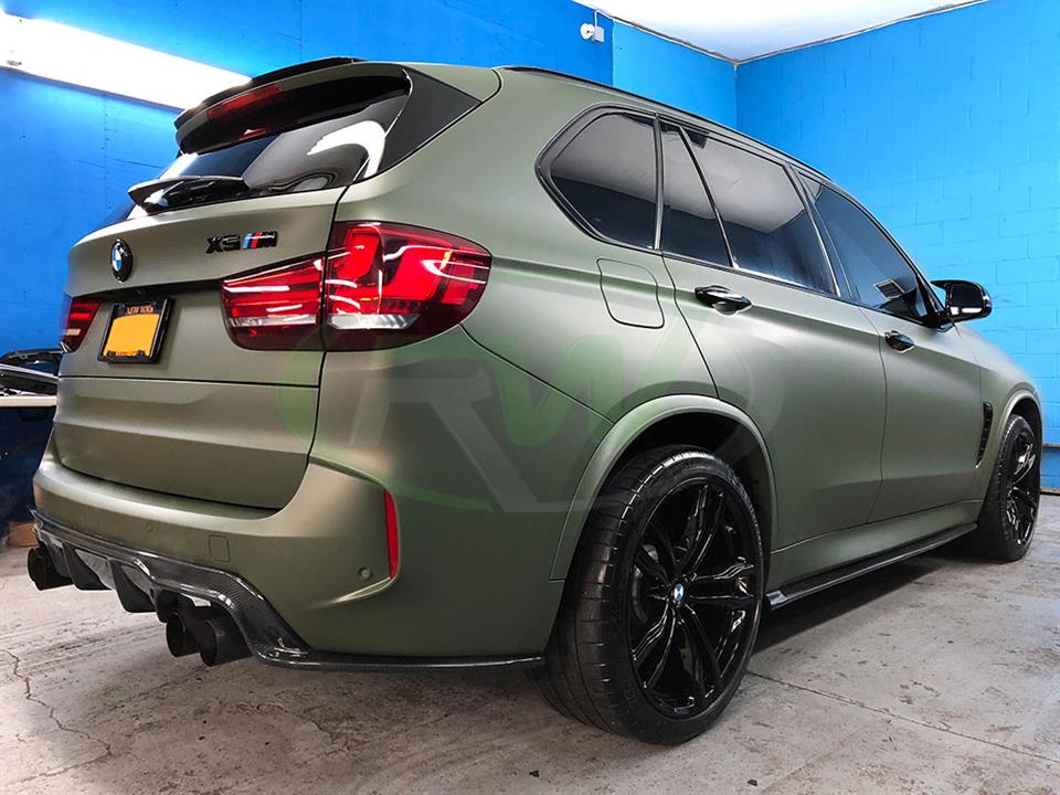 BMW F85 X5M receives a set of RW Carbon Fiber Side Skirt Extensions