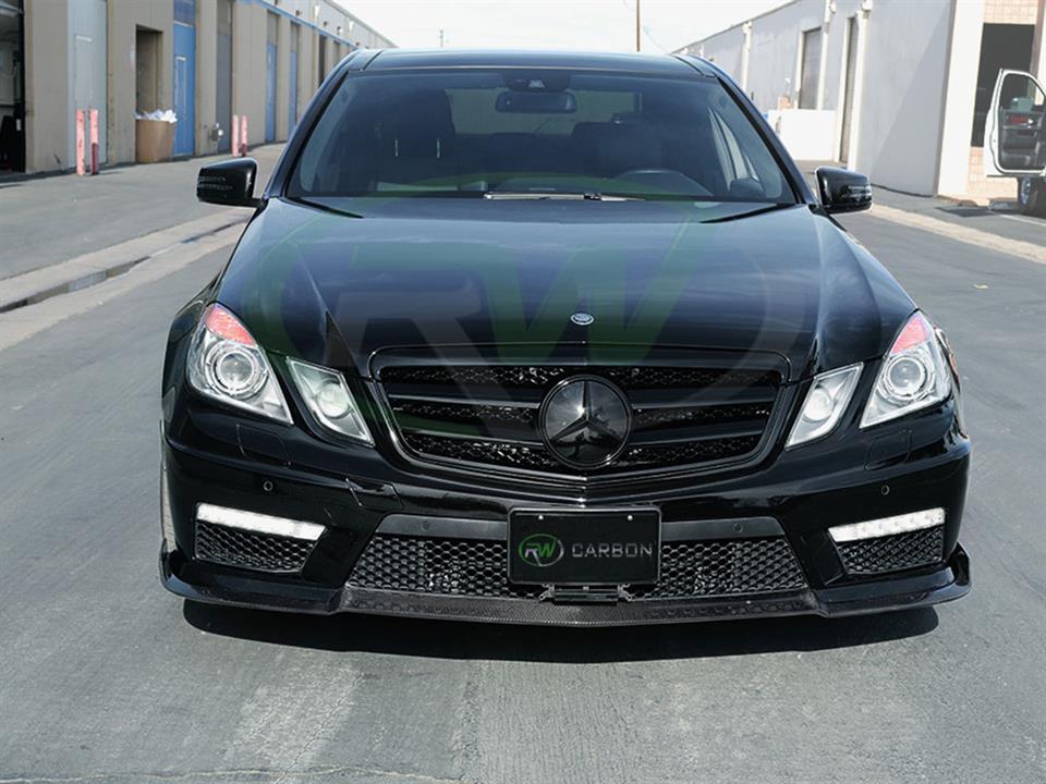 Mercedes W212 E63 gets hooked up with a Renn Style CF Front Lip