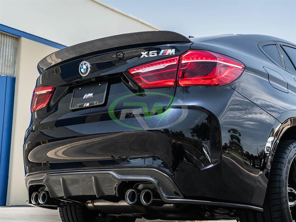 BMW F86 X6M with a 3D Style Carbon Fiber Trunk Spoiler