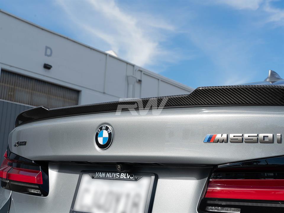 BMW G30 M550i gets a new CS Style Carbon Fiber Trunk Spoiler
