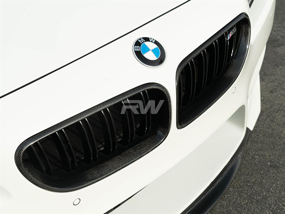 White BMW F13 M6 gets RW Carbon Fiber Grilles