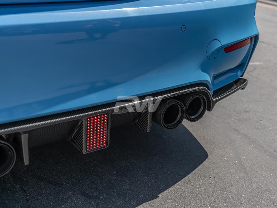 BMW F80 M3 gets an LED Kholen Style Carbon Fiber Rear Diffuser
