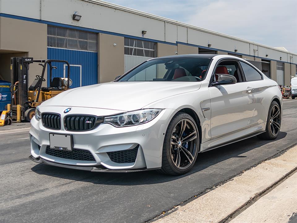 BMW F82 M4 installed a CS Style CF Front Lip Spoiler from RW