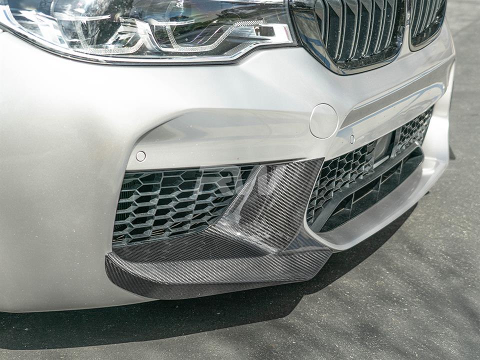 BMW F90 M5 gets a set of Performance Style Carbon Fiber Splitters