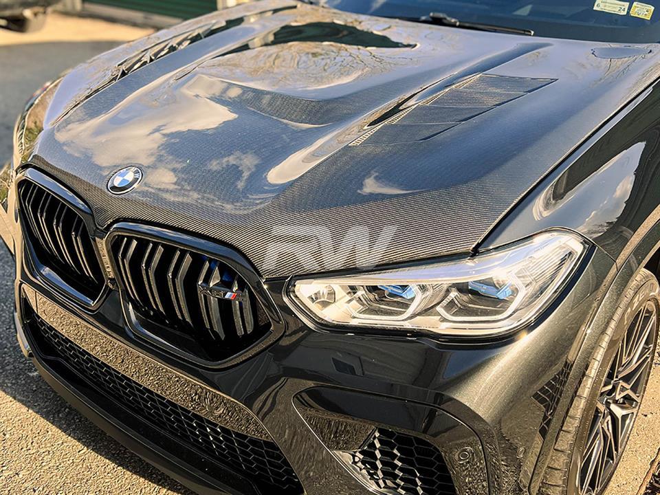 Carbon fiber hood for the BMW F96 X6M and G06 X6