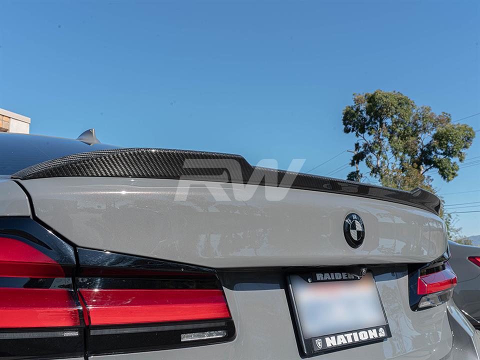 BMW G30 M550i gets a new CS Style Carbon Fiber Trunk Spoiler