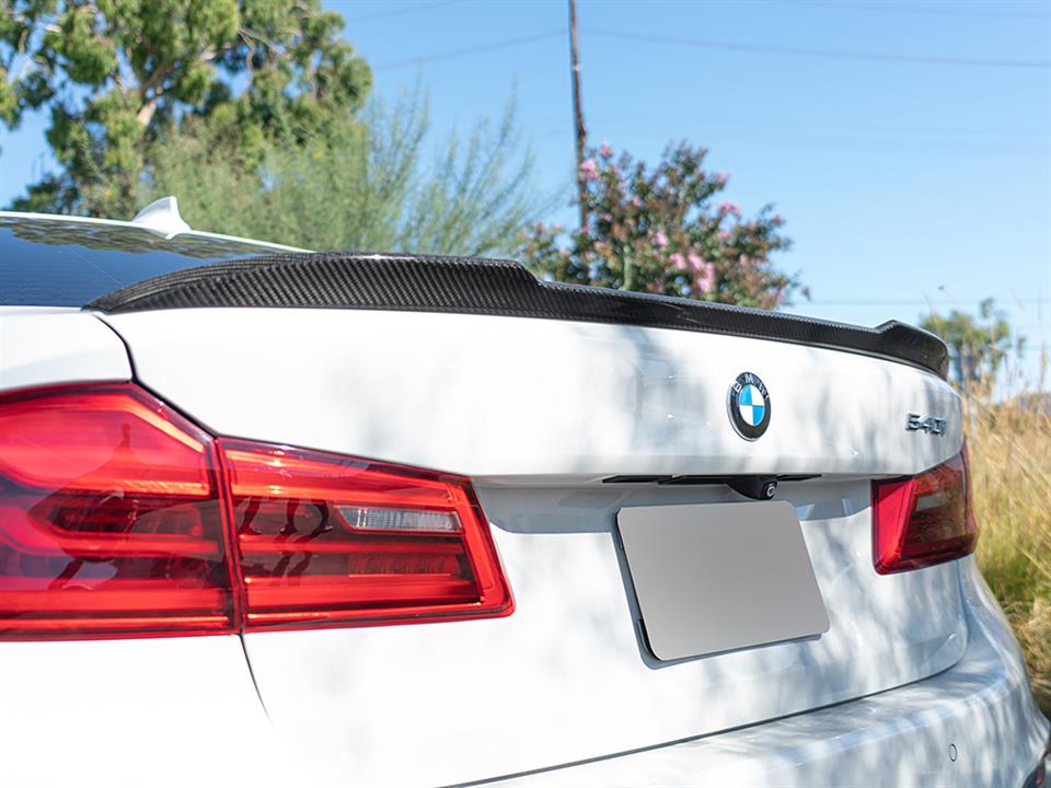 BMW G30 540i gets a new CS Style Carbon Fiber Trunk Spoiler