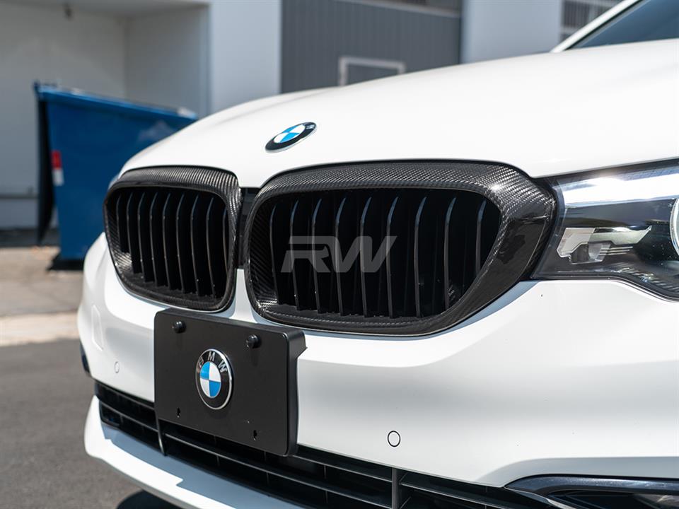 BMW G30 5 Series with RW Carbon Fiber Grille Surrounds