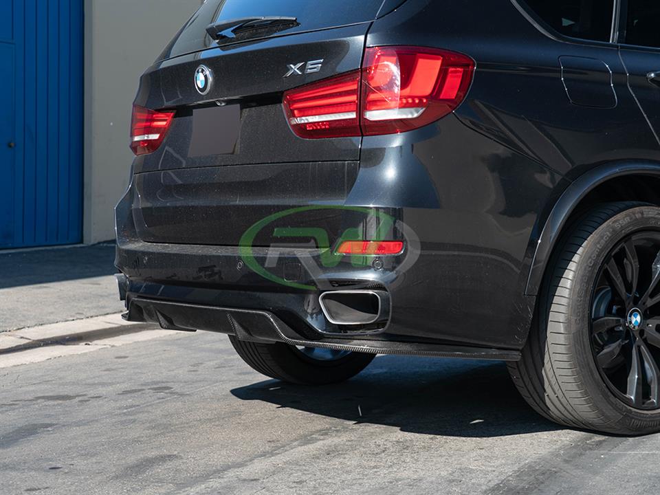 BMW F15 X5 M Sport installed a 3D Style Carbon Fiber Diffuser