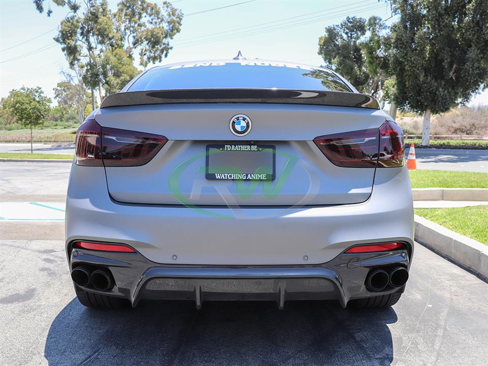 BMW F16 X6 with a 3D Style Carbon Fiber Trunk Spoiler from RW