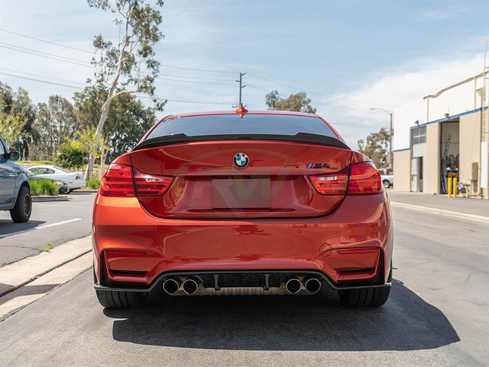 Red BMW F82 M4 with CS style trunk spoiler