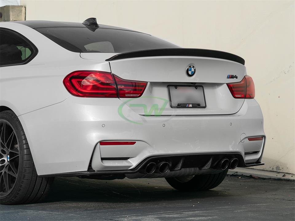 BMW F82 M4 gets an RW 3D Style Carbon Fiber Diffuser