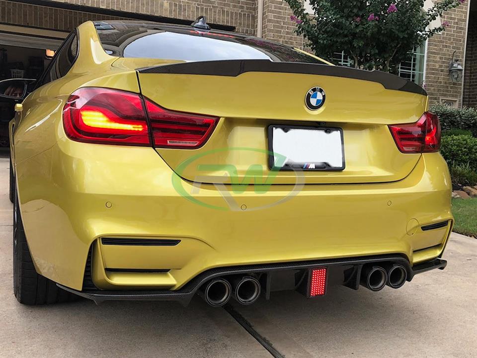BMW F82 M4 with an LED Kholen Style CF Rear Diffuser