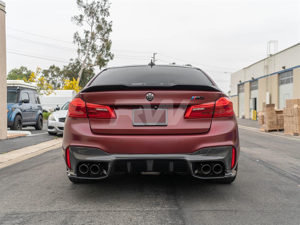 BMW F90 M5 gets equipped with this aggressive 3D Style Carbon Fiber Diffuser