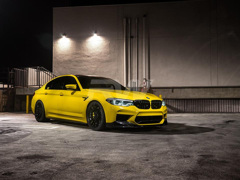bmw f90 m5 with an RW 3d style front lip in carbon