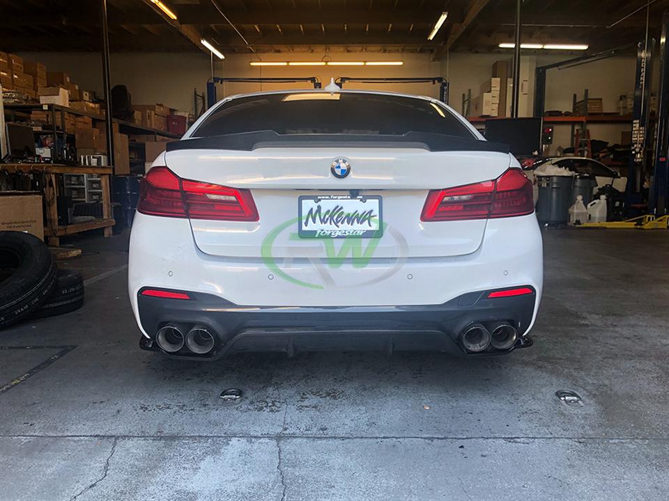Подсветка bmw g30