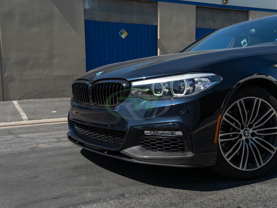 Blue BMW G30 5 series with performance style CF front lip