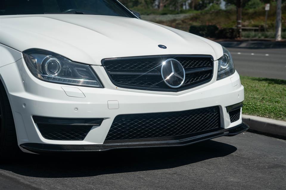 Mercedes W204 C63 AMG Black Series Style Full Carbon Fiber Front