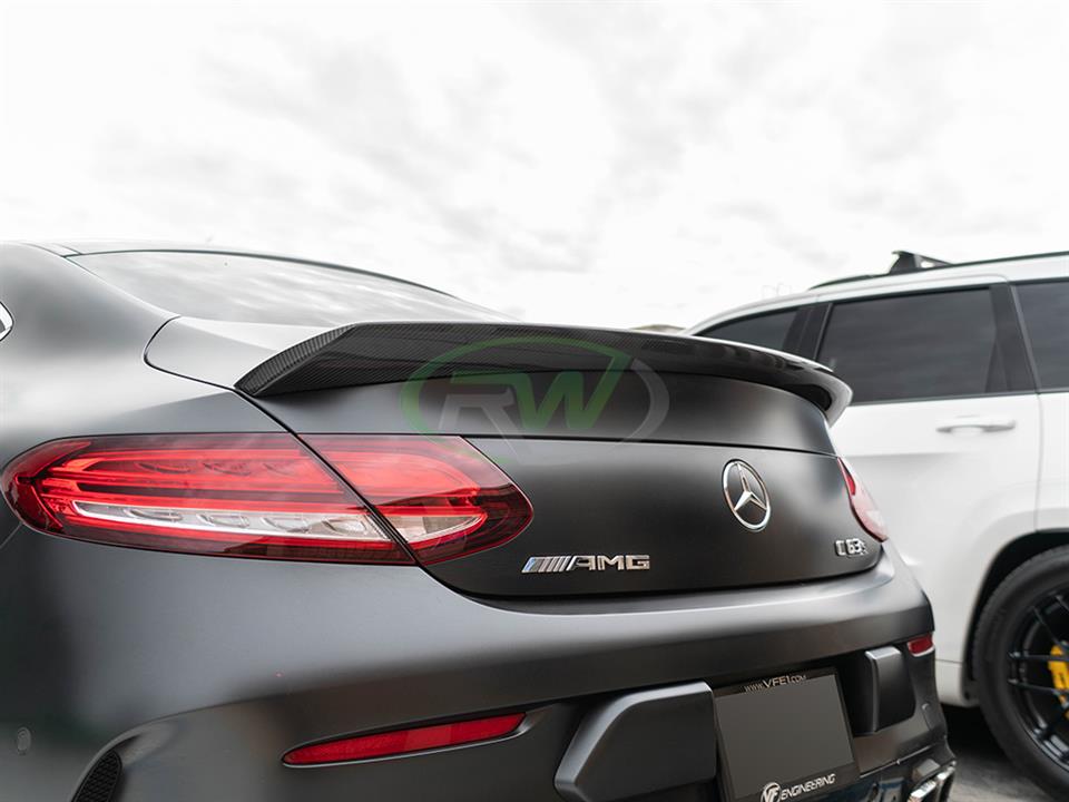 Mercedes W205 C63s Coupe with an RW ED1 Style V2 CF Trunk Spoiler.