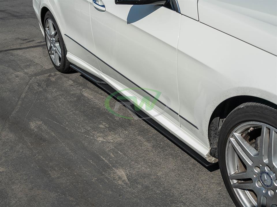 White Mercedes Benz W212 E350 E550 E63 AMG Carbon Fiber Side Skirt Extensions