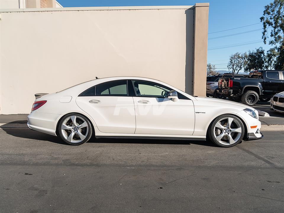 Mercedes W218 CLS550 rocks a pair of RW Carbon Fiber Side Skirt Extensions
