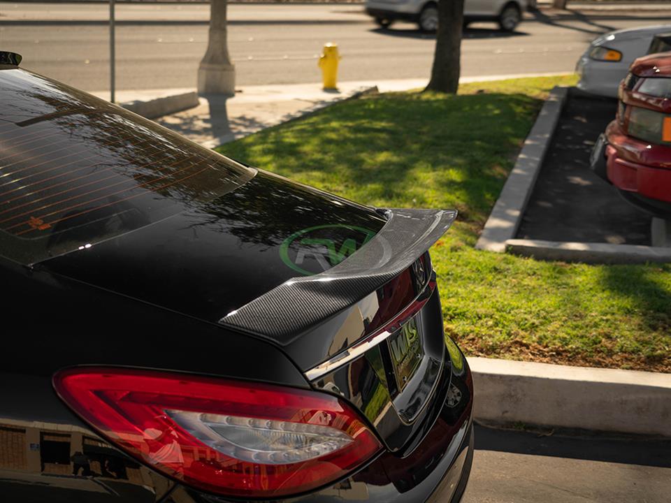 Mercedes W218 cls550 gets a Carbon Fiber Renn Style Trunk Spoiler