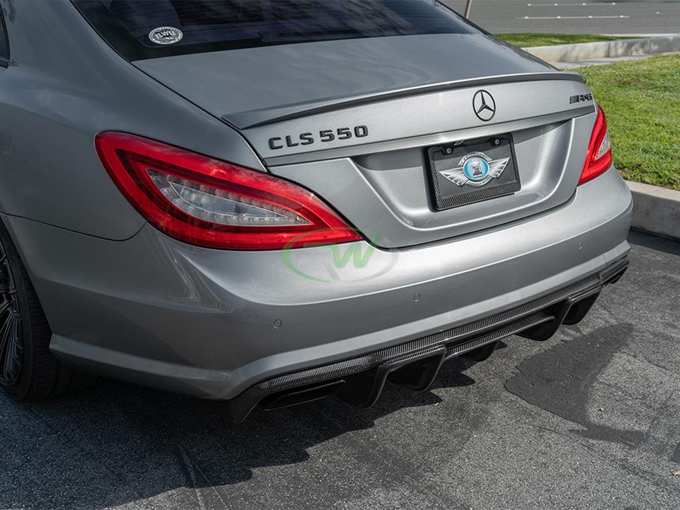 Mercedes W218 CLS550 gets a Renn Style Carbon Fiber Diffuser