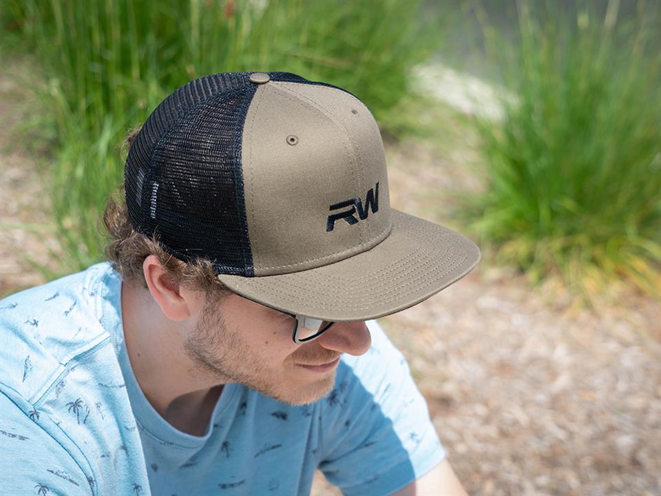 rw carbon snapback