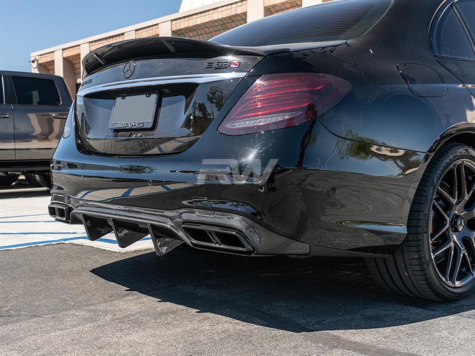Mercedes W213 E63S receives an RW Carbon Fiber Rear Diffuser
