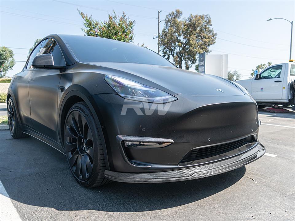 https://www.rwcarbon.com/media/uploads_ckeditor/rw-carbon-tesla-model-Y-carbon-fiber-front-lip-1.jpg