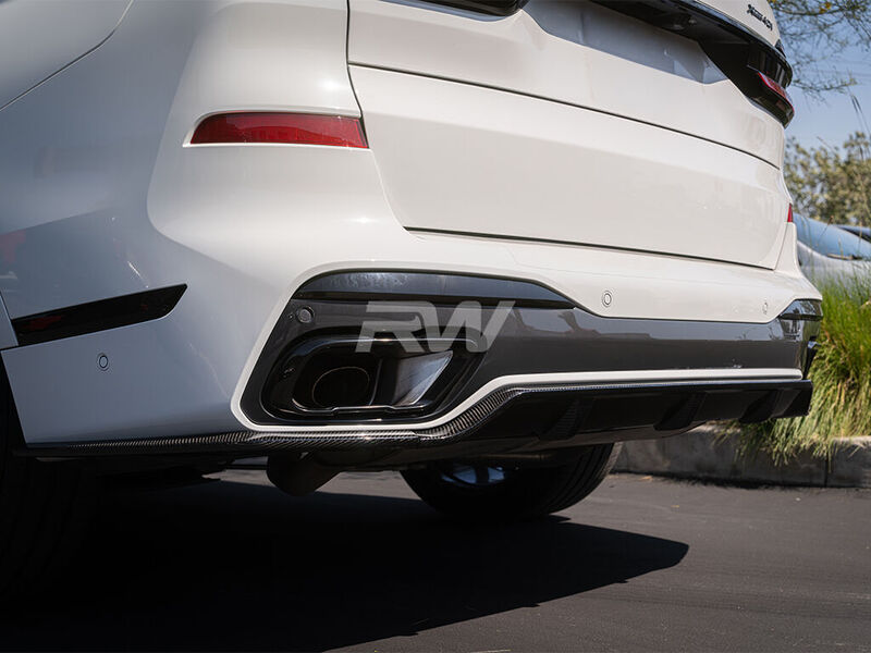 BMW G07 X7 Carbon Fiber Rear Diffuser