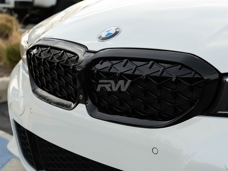 BMW G20 330i & M340i Gloss Black Diamond Front Grilles