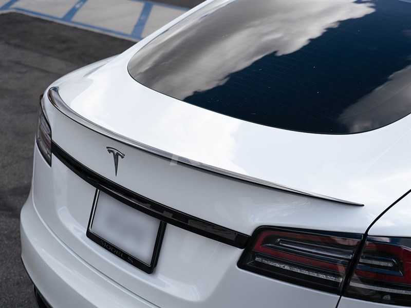 Tesla Model S / S Plaid Full Carbon Fiber Trunk Spoiler