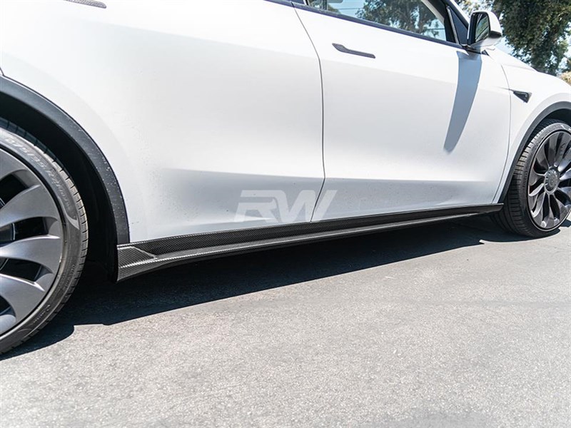 Tesla Model Y DTM Carbon Fiber Side Skirt Extensions