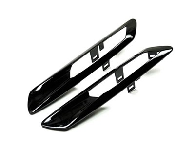 BMW F10 Gloss Black Fender Light Trim / 