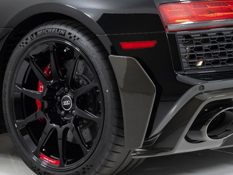 Audi R8 Facelift Carbon Fiber Rear Splitters