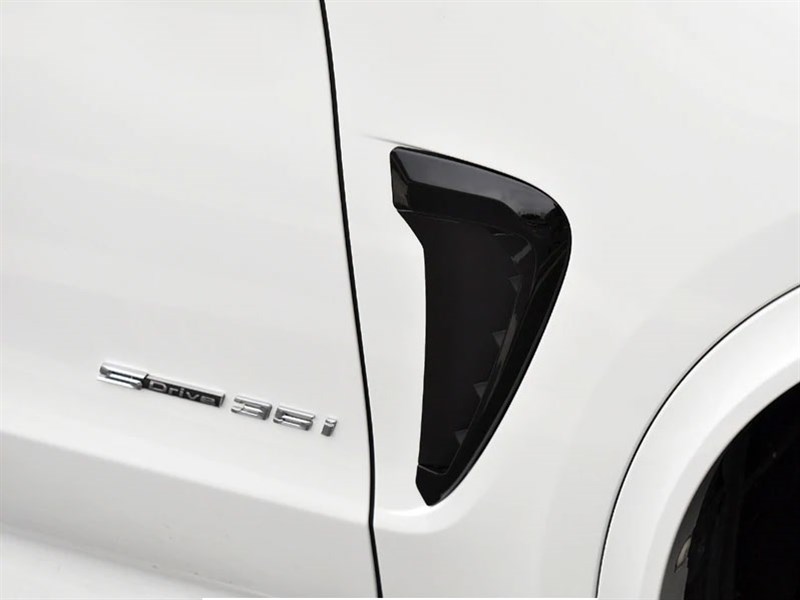 Bmw x5 fender trim discount