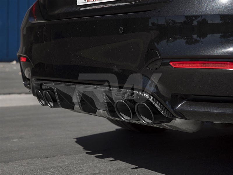 Trick out your new M3/M4 with a new performance style CF diffuser