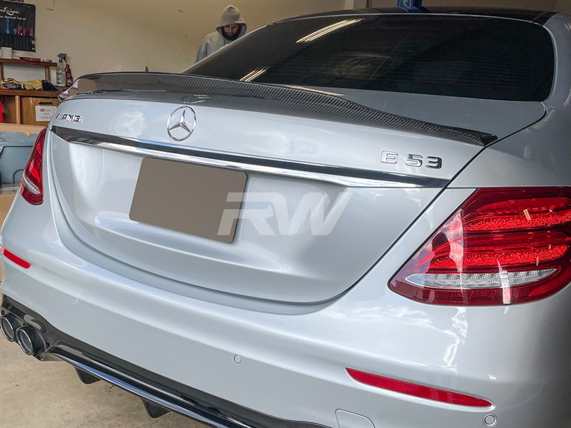 For Mercedes-Benz E Class W213 E63 AMG Sedan Carbon Fiber Rear Trunk Spoiler 16+